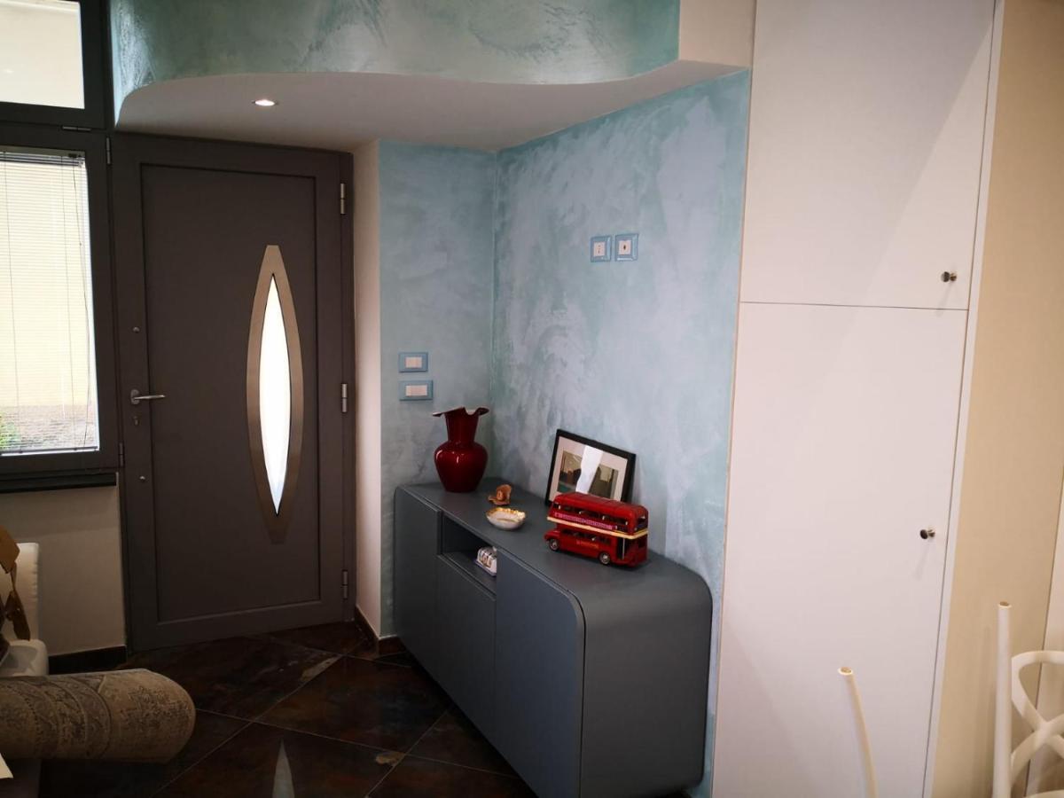 La Casa Di Valentina Appartement Vado Ligure Buitenkant foto
